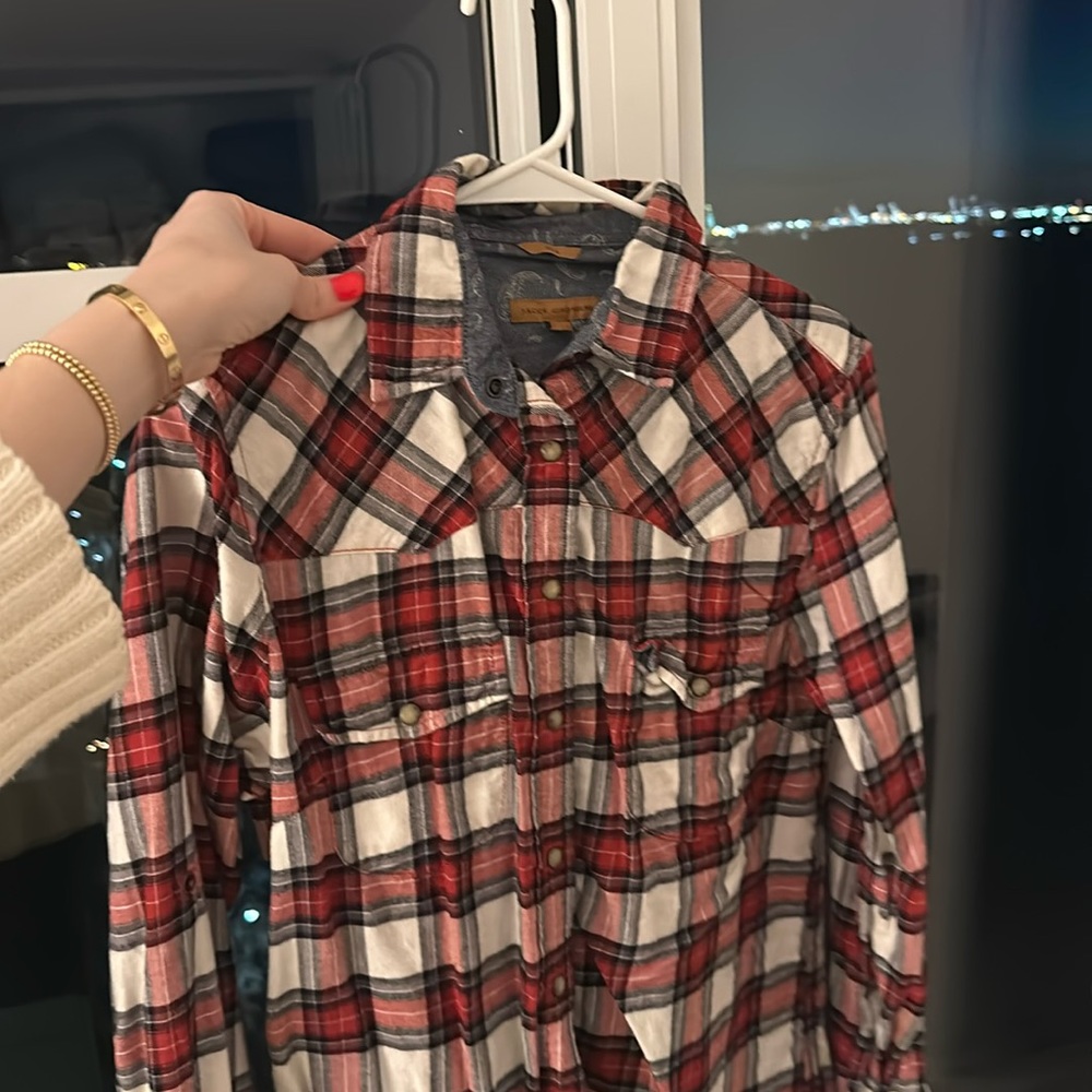 Checkered long sleeve flannel
